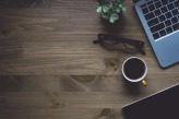 hp_LaptopBrilleKaffee